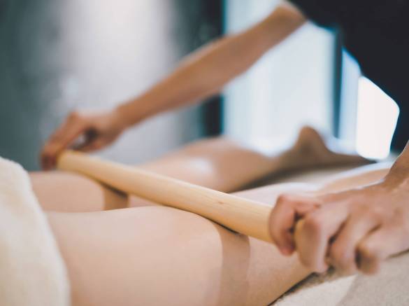 Massage au bambou pour la circulation sanguine
